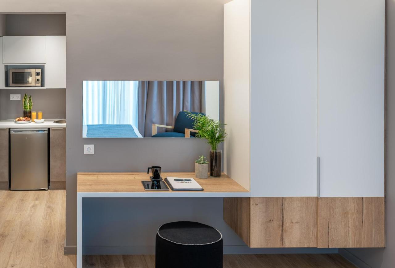 Chroma Fashion Rooms & Apartments Atenas Exterior foto