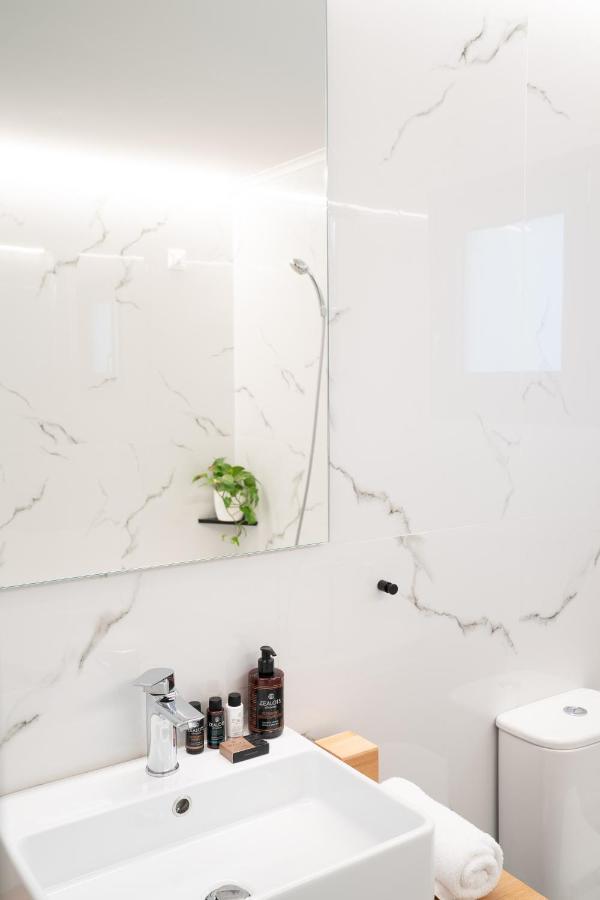 Chroma Fashion Rooms & Apartments Atenas Exterior foto